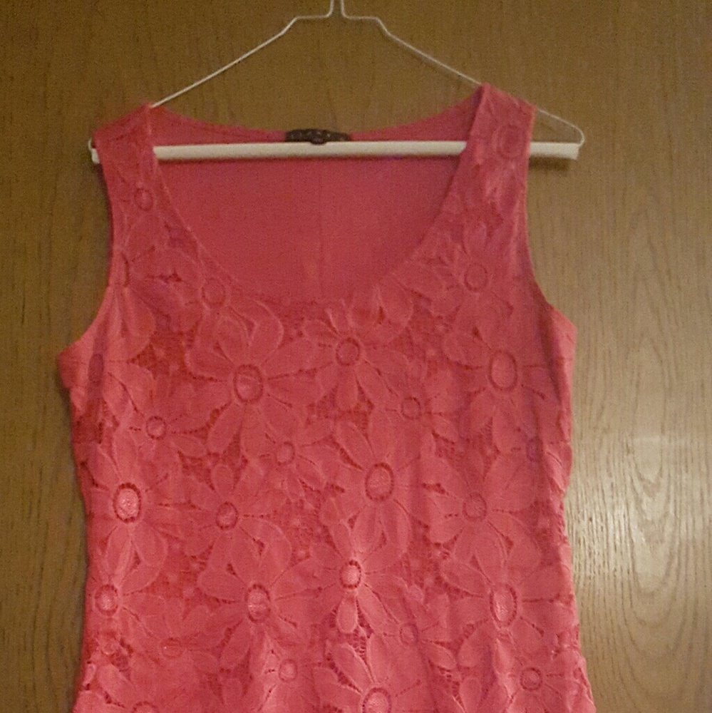 Dress - Picture 2 of 4